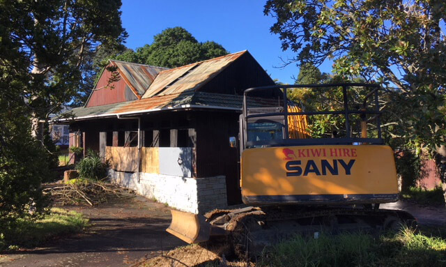 Four Kauri demoliton set to begin Demolition of Four Kauri site at Mt Albert